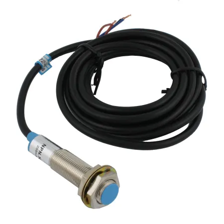 INNOCONT Индуктивный датчик, M12x1, L=61 мм, экранированный, зона срабатывания 2 мм, -25 +60 С, 12…24 VDC, IP65, выход: NPN NO, макс. ток 200 мА, кабель 2 м SL-12N2C